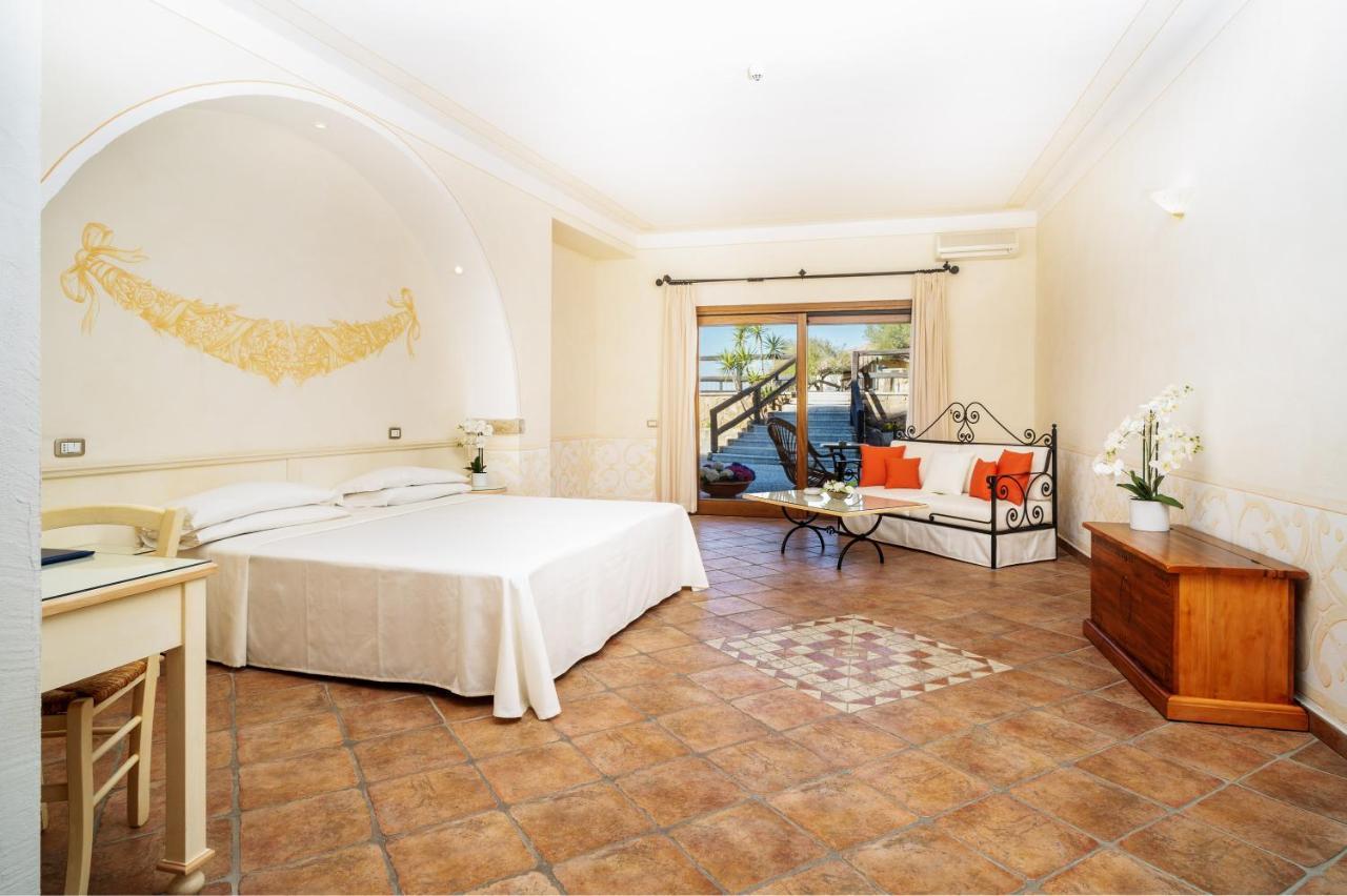 Lh Hotel Pozzo Sacro Olbia Dış mekan fotoğraf