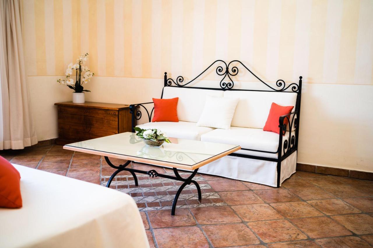 Lh Hotel Pozzo Sacro Olbia Dış mekan fotoğraf