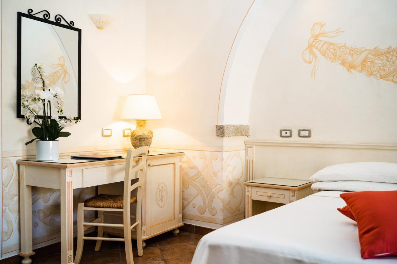 Lh Hotel Pozzo Sacro Olbia Dış mekan fotoğraf
